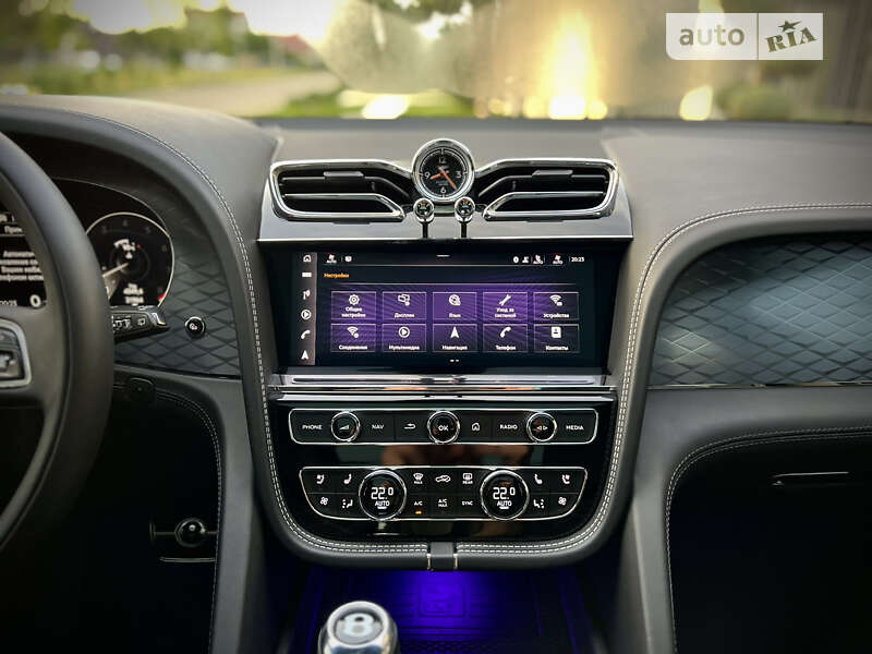Внедорожник / Кроссовер Bentley Bentayga 2020 в Одессе