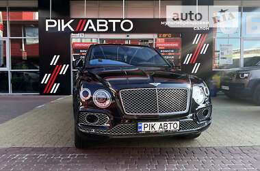 Внедорожник / Кроссовер Bentley Bentayga 2016 в Львове