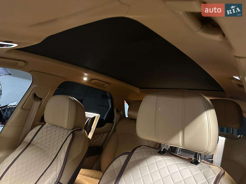 Внедорожник / Кроссовер Bentley Bentayga 2016 в Киеве