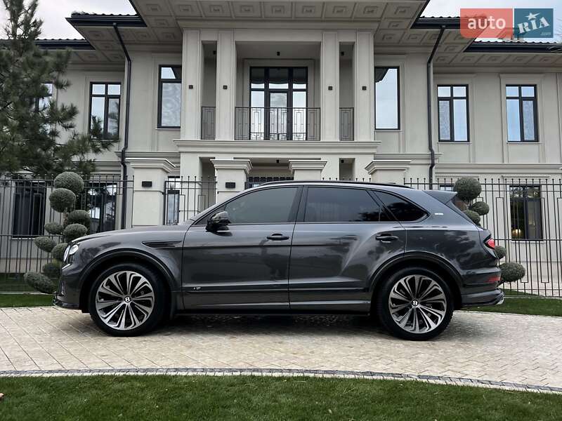 Внедорожник / Кроссовер Bentley Bentayga 2020 в Одессе