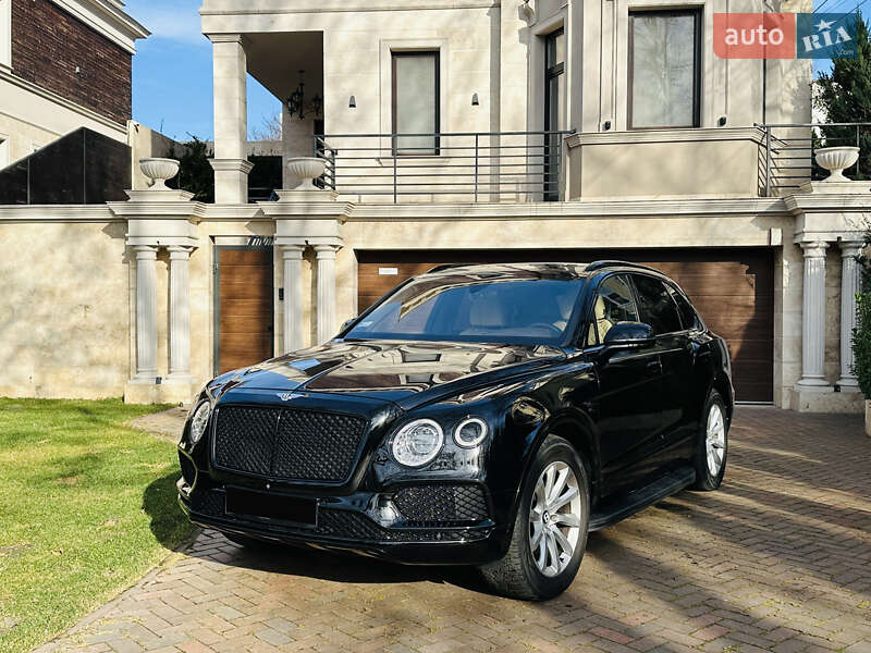 Внедорожник / Кроссовер Bentley Bentayga 2016 в Одессе
