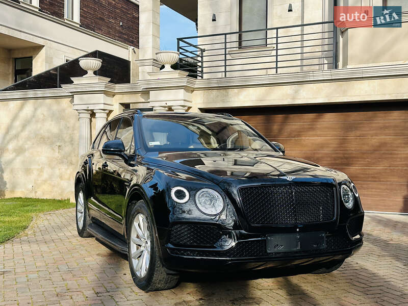 Внедорожник / Кроссовер Bentley Bentayga 2016 в Одессе