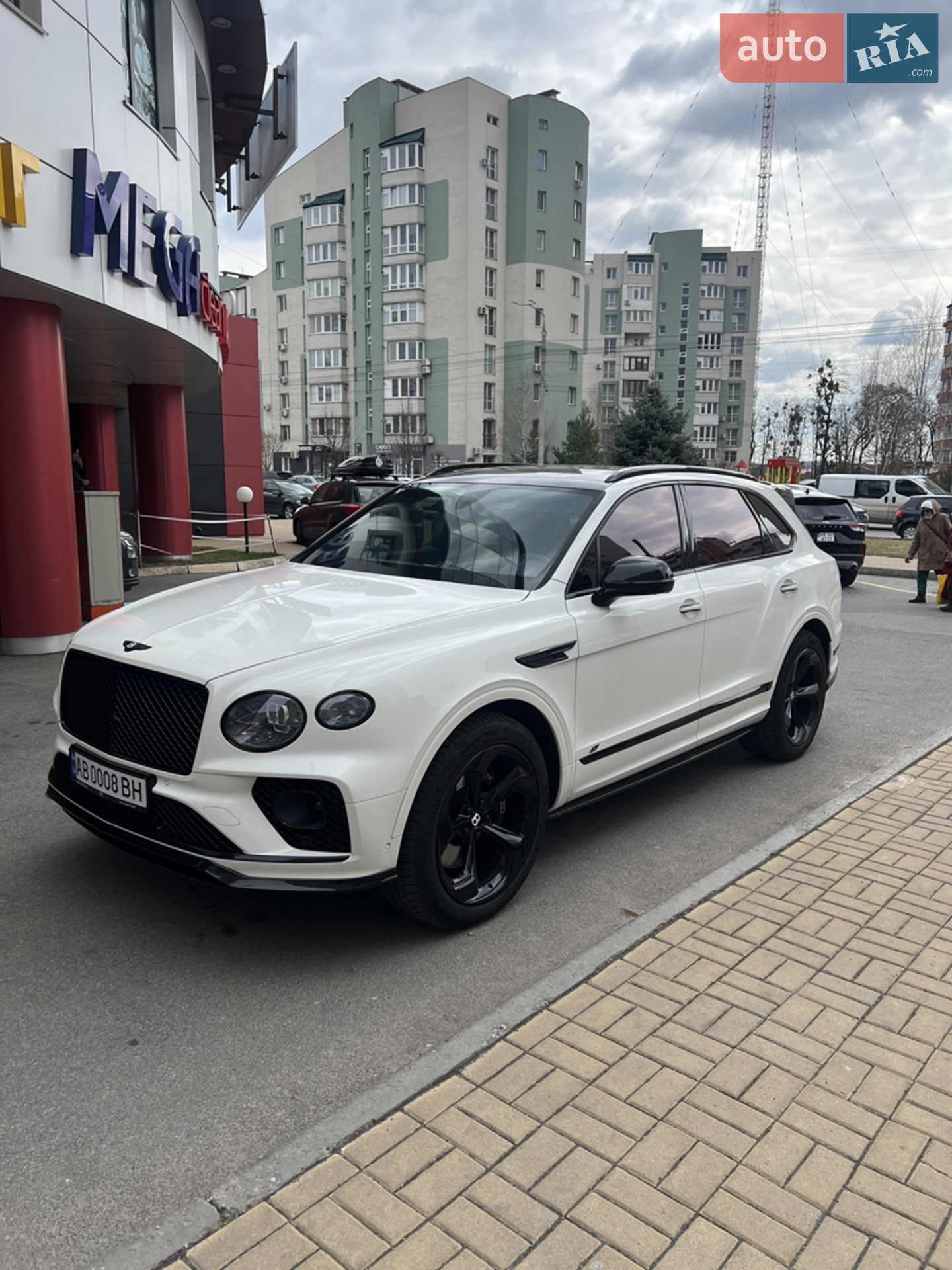 2021 Bentley Bentayga - мініатюра 2