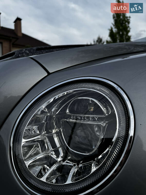 Внедорожник / Кроссовер Bentley Bentayga 2019 в Запорожье