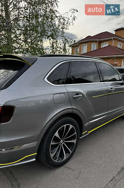 Внедорожник / Кроссовер Bentley Bentayga 2019 в 