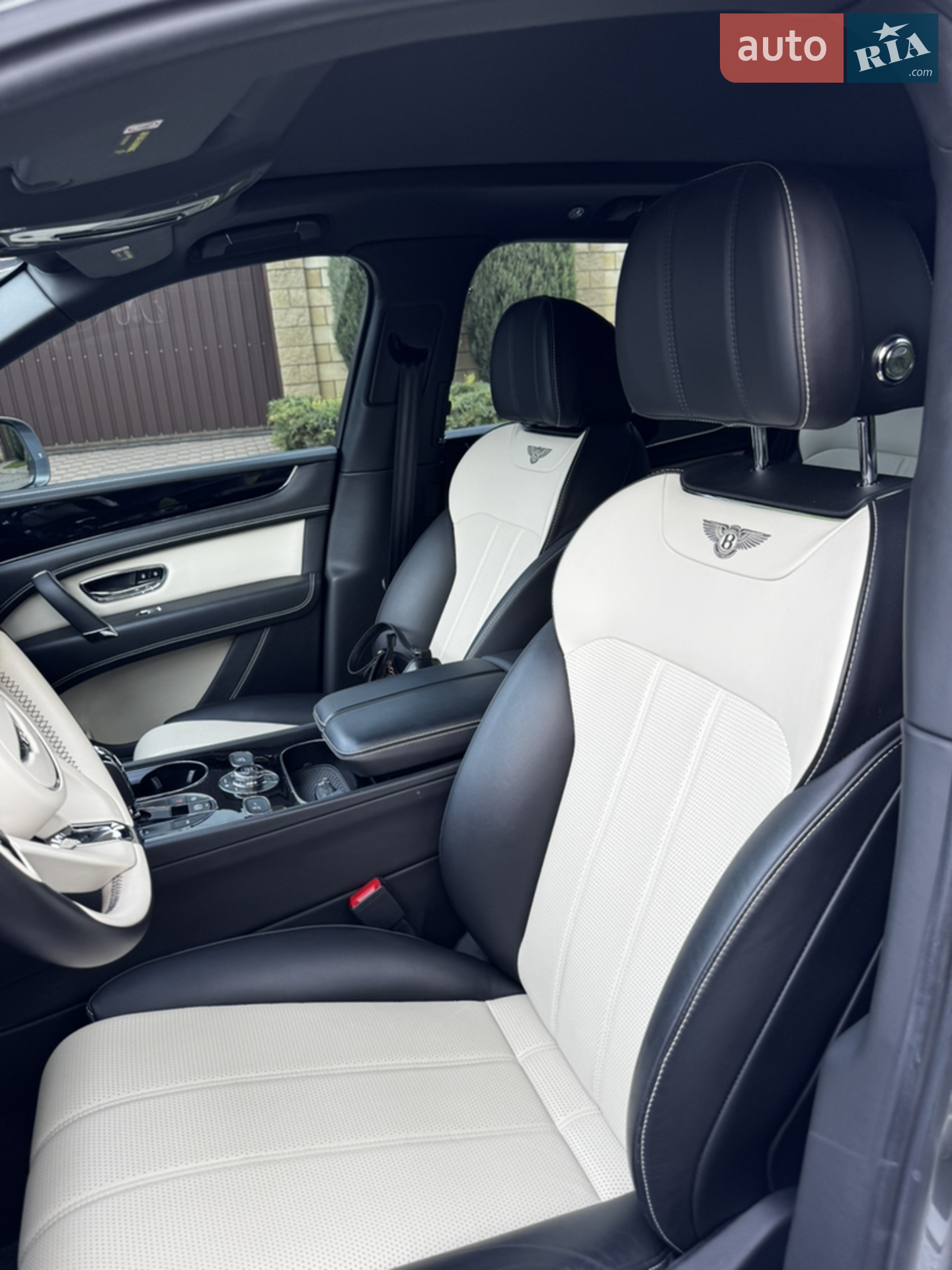 2019 Bentley Bentayga - мініатюра 6