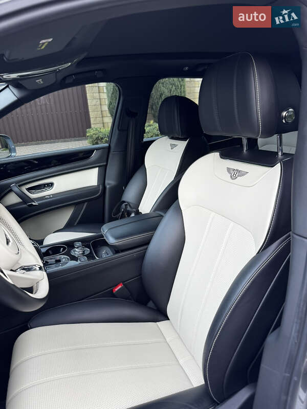 Внедорожник / Кроссовер Bentley Bentayga 2019 в Запорожье