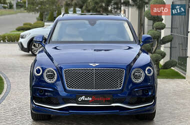 Внедорожник / Кроссовер Bentley Bentayga 2017 в 