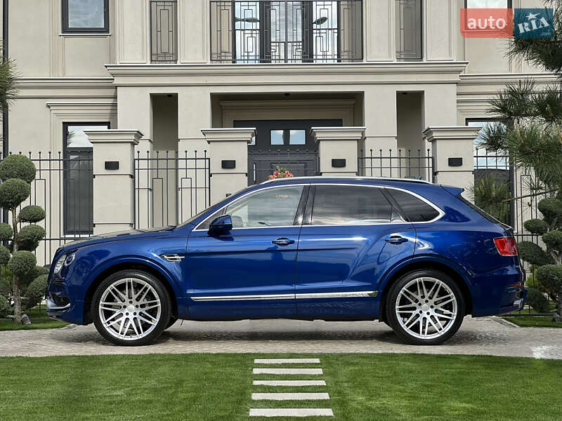 Внедорожник / Кроссовер Bentley Bentayga 2017 в Одессе фото 7 Внедорожник / Кроссовер Bentley Bentayga 2017 в Одессе