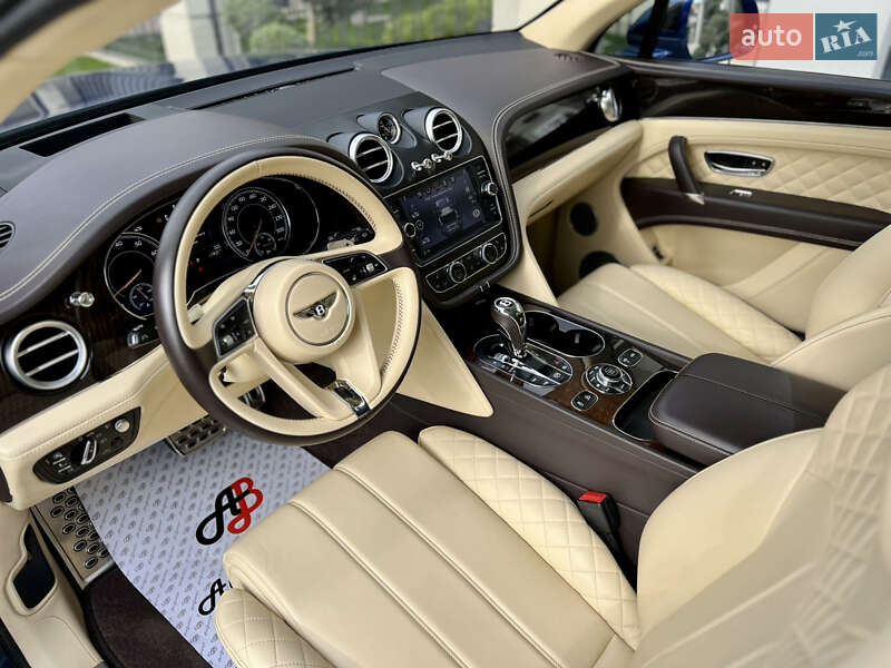 Внедорожник / Кроссовер Bentley Bentayga 2017 в Одессе фото 26 Внедорожник / Кроссовер Bentley Bentayga 2017 в Одессе