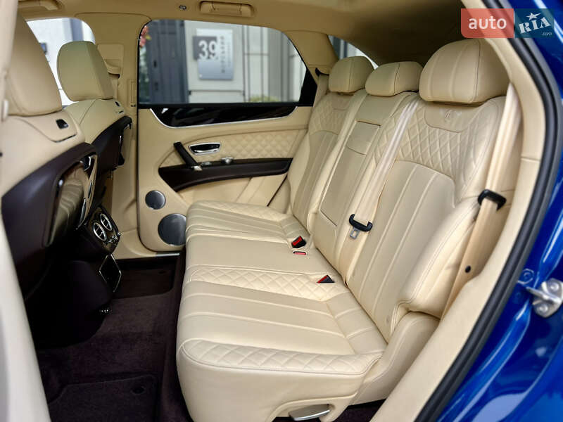 Внедорожник / Кроссовер Bentley Bentayga 2017 в Одессе фото 35 Внедорожник / Кроссовер Bentley Bentayga 2017 в Одессе