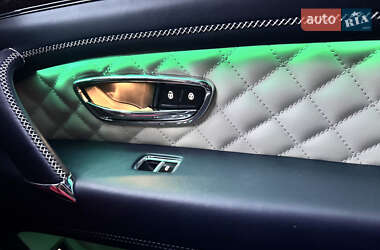 Позашляховик / Кросовер Bentley Bentayga 2019 в 