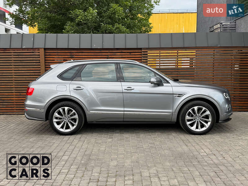 Внедорожник / Кроссовер Bentley Bentayga 2017 в Одессе