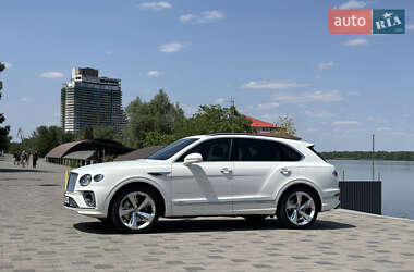 Внедорожник / Кроссовер Bentley Bentayga 2021 в 