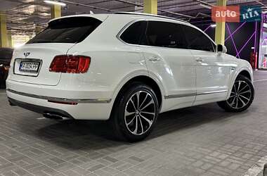Внедорожник / Кроссовер Bentley Bentayga 2019 в 