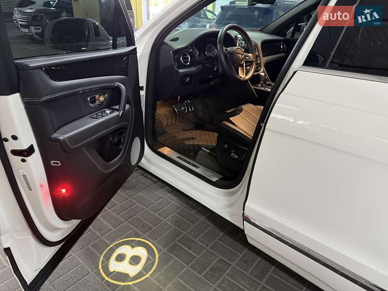 Позашляховик / Кросовер Bentley Bentayga 2019 в Києві