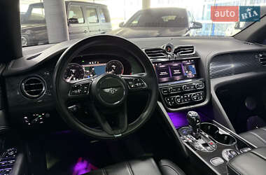 Внедорожник / Кроссовер Bentley Bentayga 2020 в 