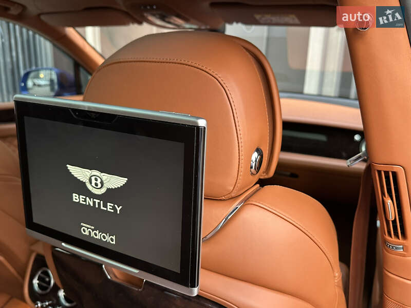 Позашляховик / Кросовер Bentley Bentayga 2016 в Києві