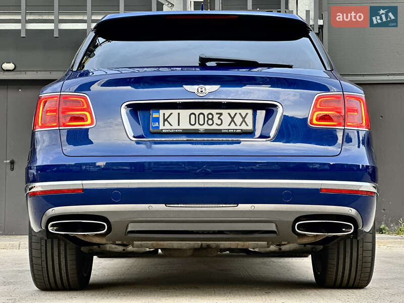 Позашляховик / Кросовер Bentley Bentayga 2016 в Києві