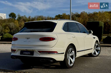 Внедорожник / Кроссовер Bentley Bentayga 2021 в 