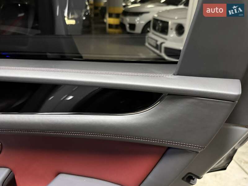 Позашляховик / Кросовер Bentley Bentayga 2022 в Києві фото 106 Позашляховик / Кросовер Bentley Bentayga 2022 в Києві