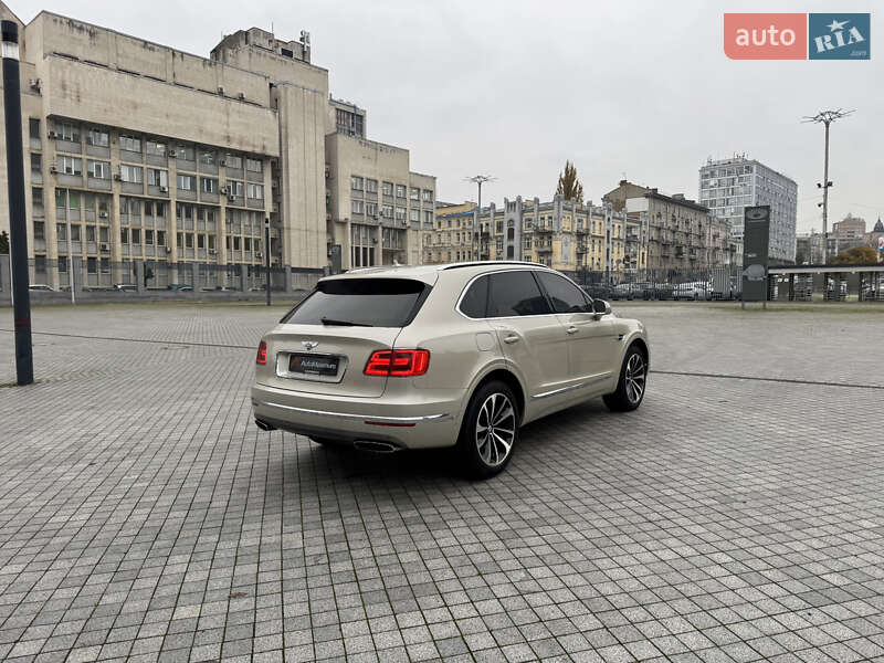 Внедорожник / Кроссовер Bentley Bentayga 2018 в Киеве фото 8 Внедорожник / Кроссовер Bentley Bentayga 2018 в Киеве