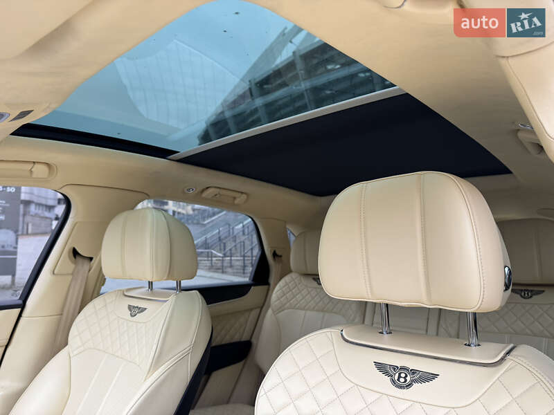 Внедорожник / Кроссовер Bentley Bentayga 2018 в Киеве фото 14 Внедорожник / Кроссовер Bentley Bentayga 2018 в Киеве