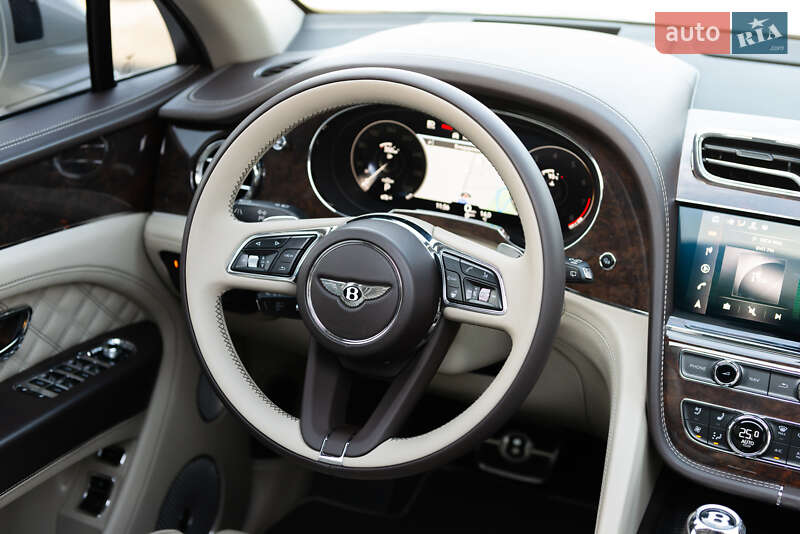 Внедорожник / Кроссовер Bentley Bentayga 2021 в Мукачево фото 26 Внедорожник / Кроссовер Bentley Bentayga 2021 в Мукачево