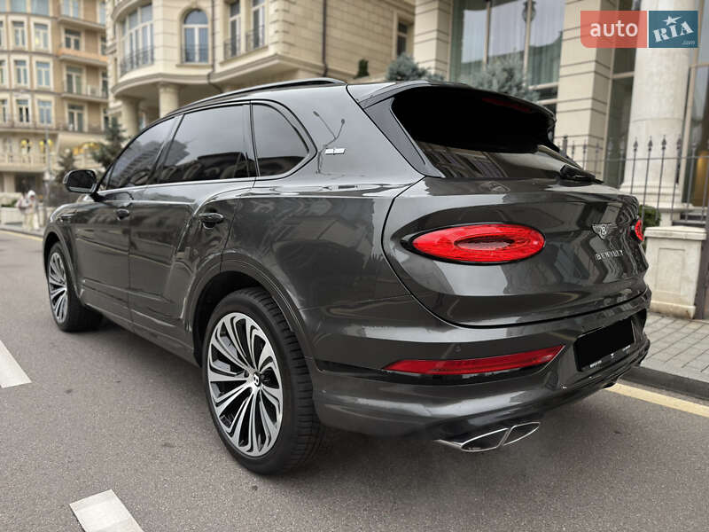 Внедорожник / Кроссовер Bentley Bentayga 2020 в Киеве