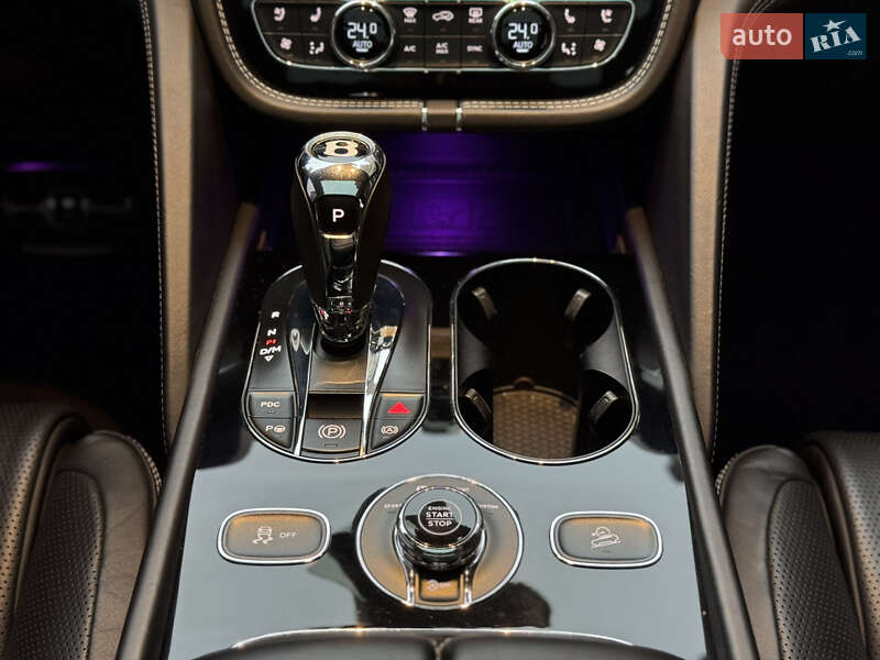 Внедорожник / Кроссовер Bentley Bentayga 2020 в Киеве