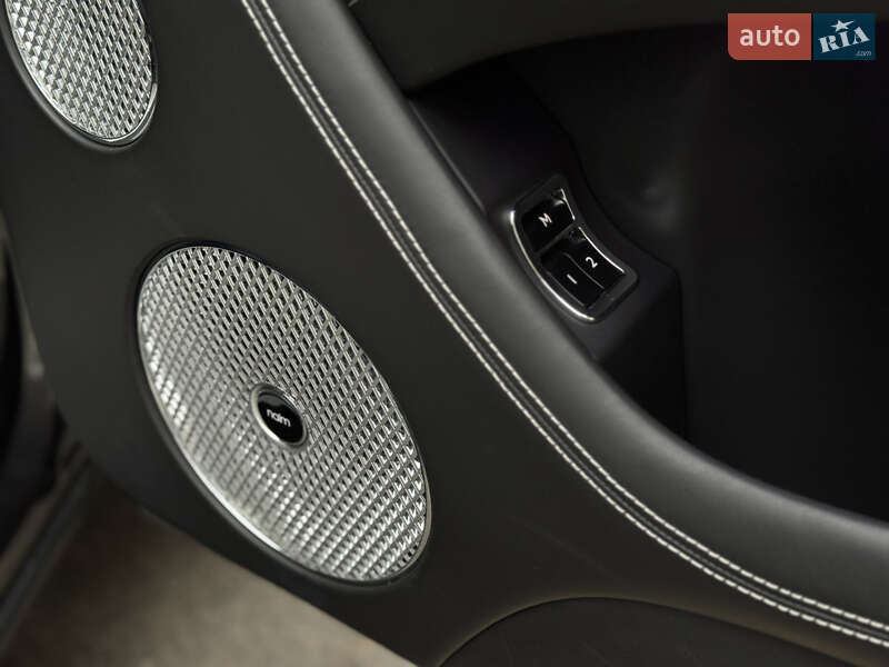 Внедорожник / Кроссовер Bentley Bentayga 2020 в Киеве