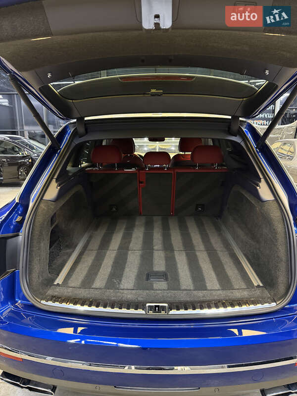 Внедорожник / Кроссовер Bentley Bentayga 2017 в Черновцах