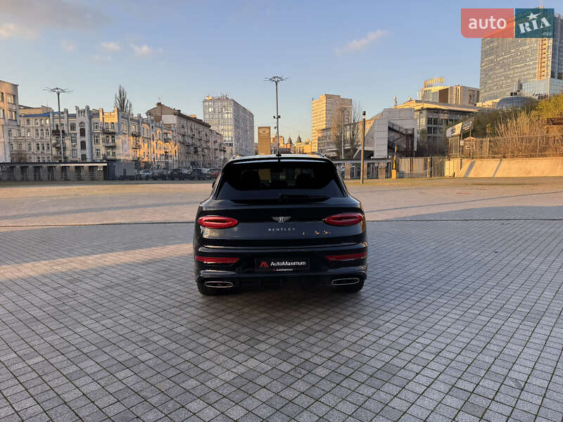 Внедорожник / Кроссовер Bentley Bentayga 2021 в Киеве