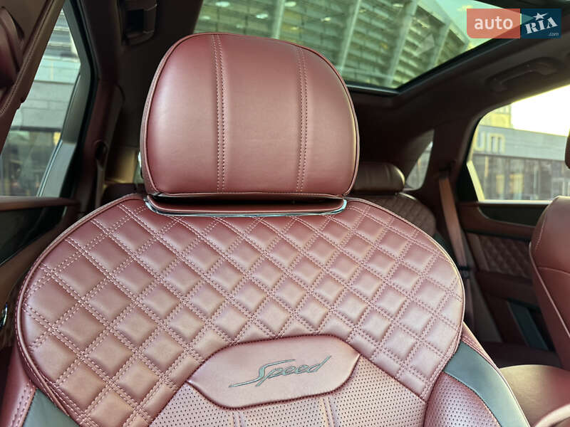 Внедорожник / Кроссовер Bentley Bentayga 2021 в Киеве