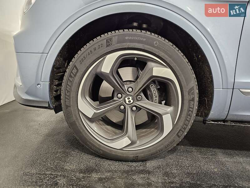 Внедорожник / Кроссовер Bentley Bentayga 2022 в Киеве фото 38 Внедорожник / Кроссовер Bentley Bentayga 2022 в Киеве