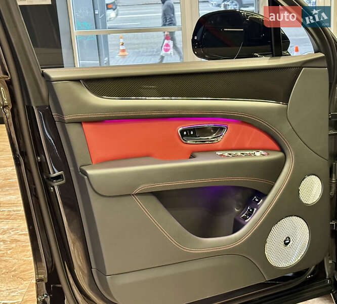 Внедорожник / Кроссовер Bentley Bentayga 2021 в Киеве фото 26 Внедорожник / Кроссовер Bentley Bentayga 2021 в Киеве