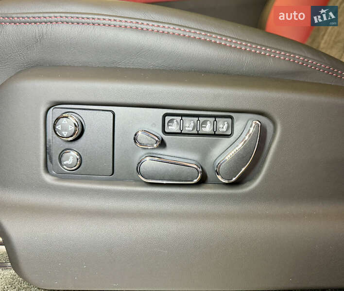 Внедорожник / Кроссовер Bentley Bentayga 2021 в Киеве фото 50 Внедорожник / Кроссовер Bentley Bentayga 2021 в Киеве