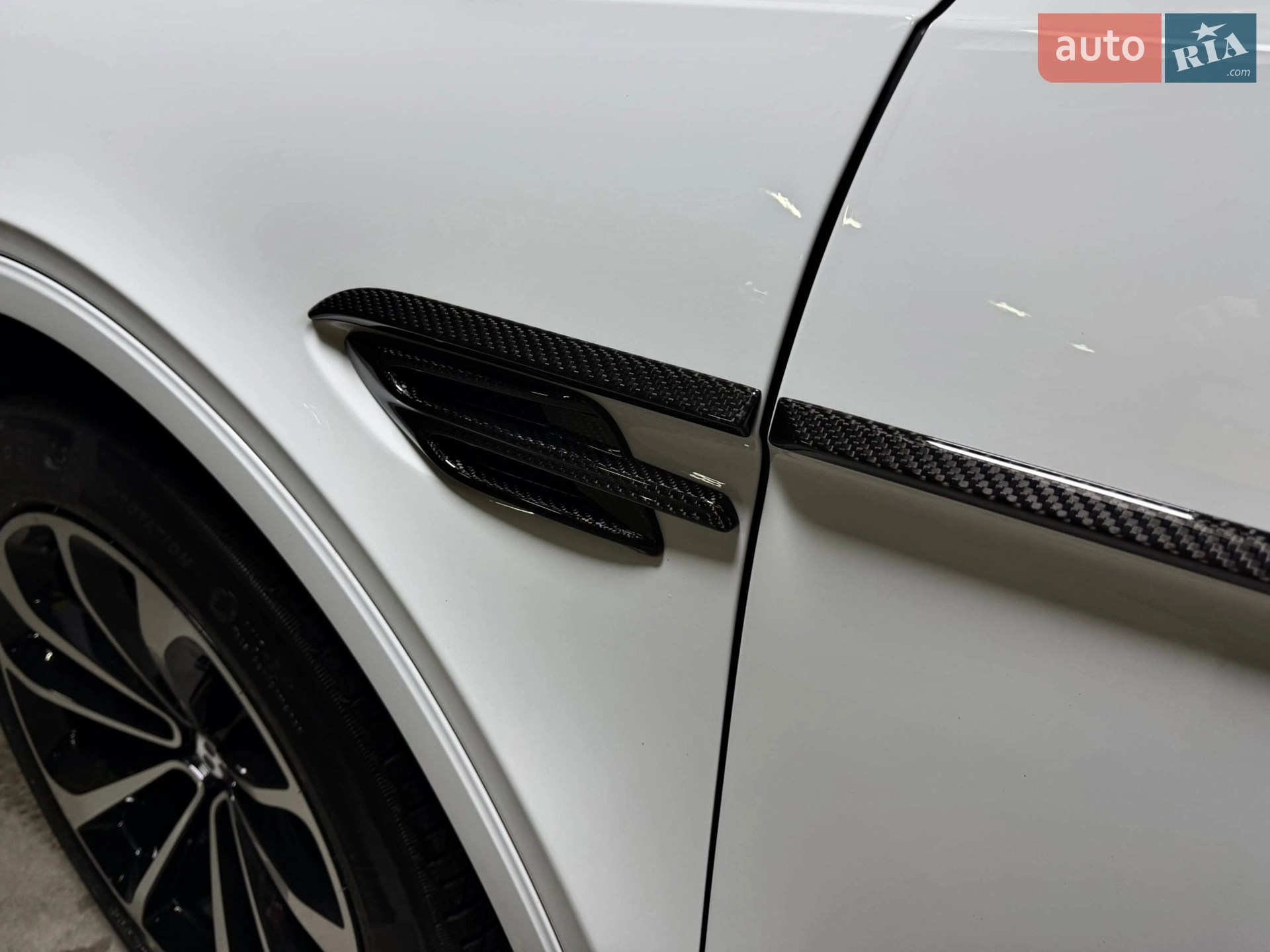 2018 Bentley Bentayga - мініатюра 33