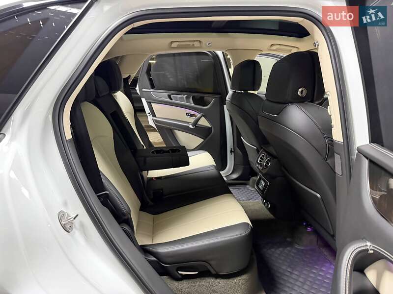 Внедорожник / Кроссовер Bentley Bentayga 2018 в Киеве