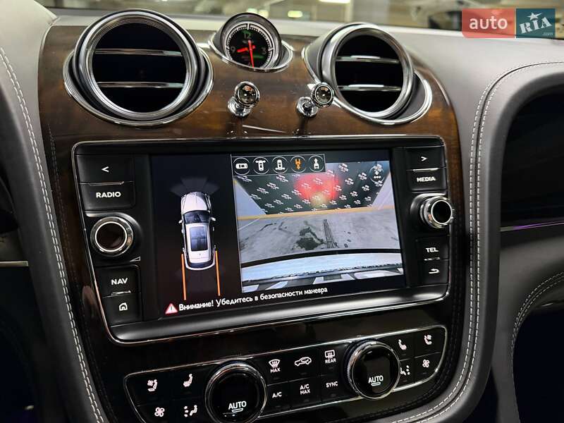 Внедорожник / Кроссовер Bentley Bentayga 2018 в Киеве