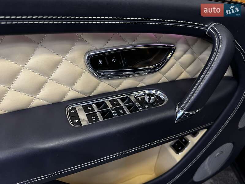 Позашляховик / Кросовер Bentley Bentayga 2017 в Києві