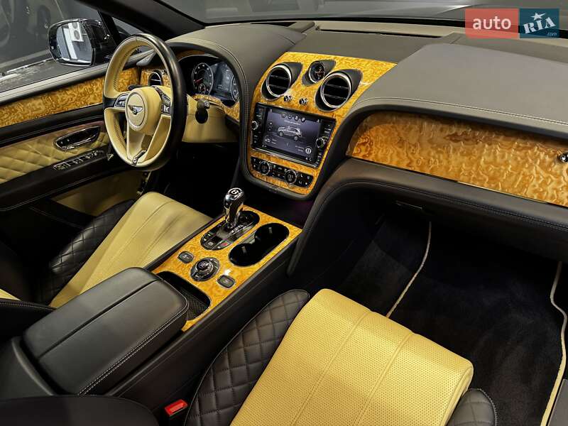 Позашляховик / Кросовер Bentley Bentayga 2017 в Києві