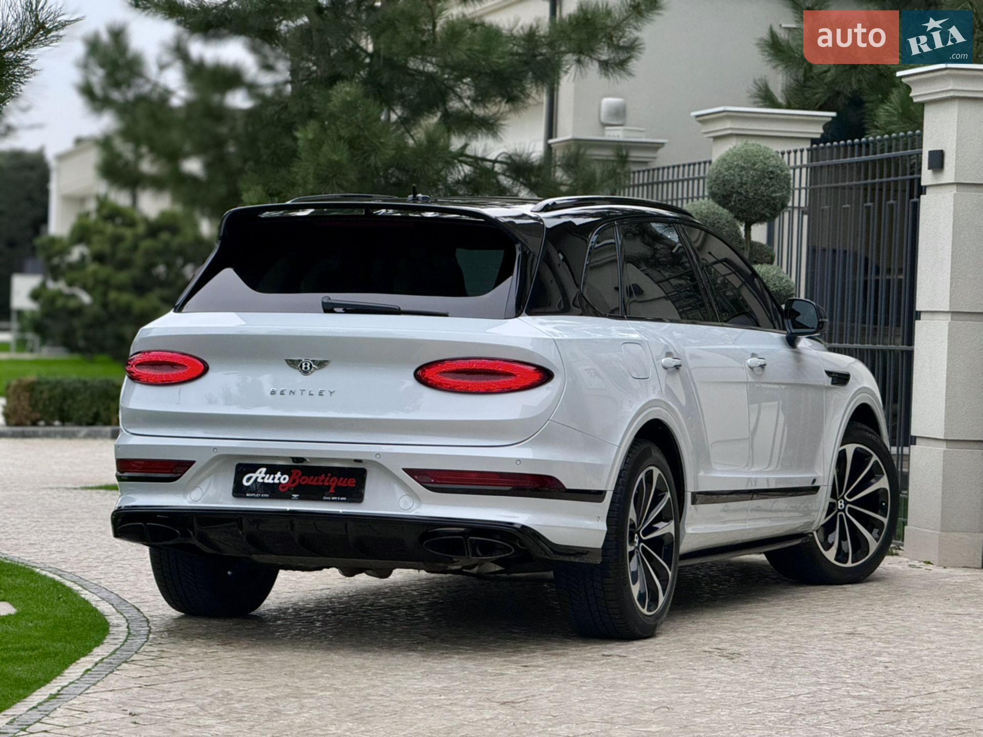 2024 Bentley Bentayga - мініатюра 18