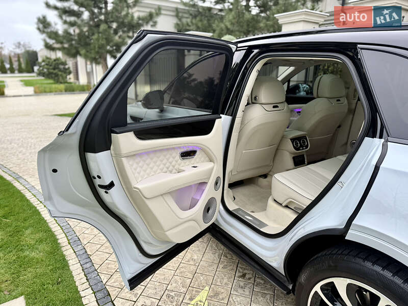 Позашляховик / Кросовер Bentley Bentayga 2024 в Одесі