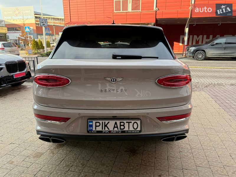 Внедорожник / Кроссовер Bentley Bentayga 2023 в Львове