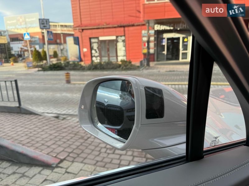 Внедорожник / Кроссовер Bentley Bentayga 2023 в Львове