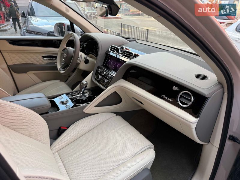 Внедорожник / Кроссовер Bentley Bentayga 2023 в Львове