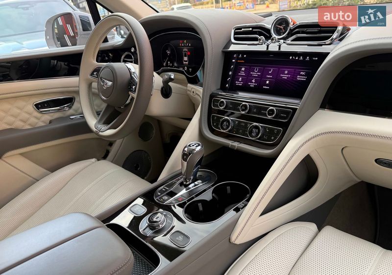 Внедорожник / Кроссовер Bentley Bentayga 2023 в Львове