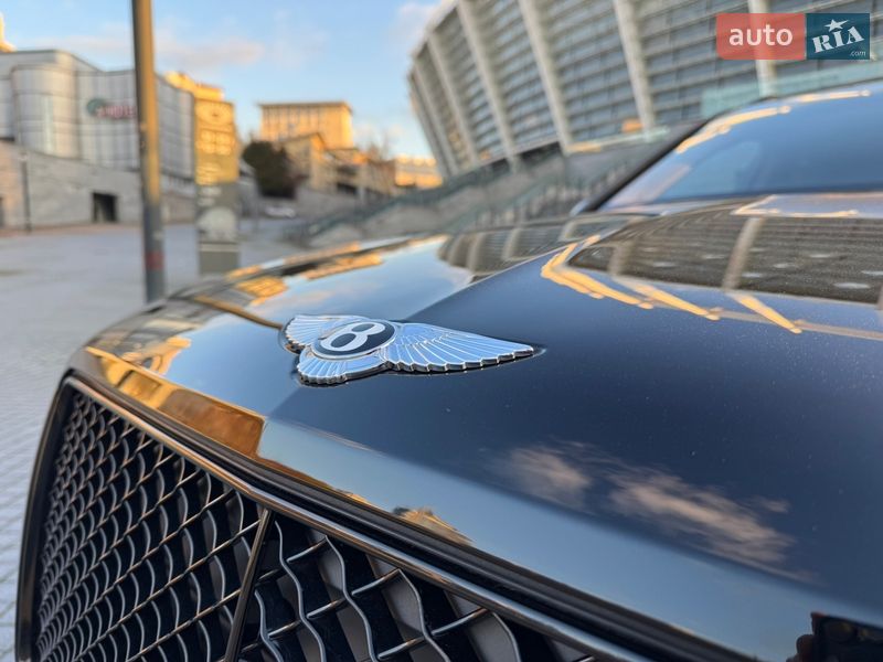 Внедорожник / Кроссовер Bentley Bentayga 2021 в Киеве