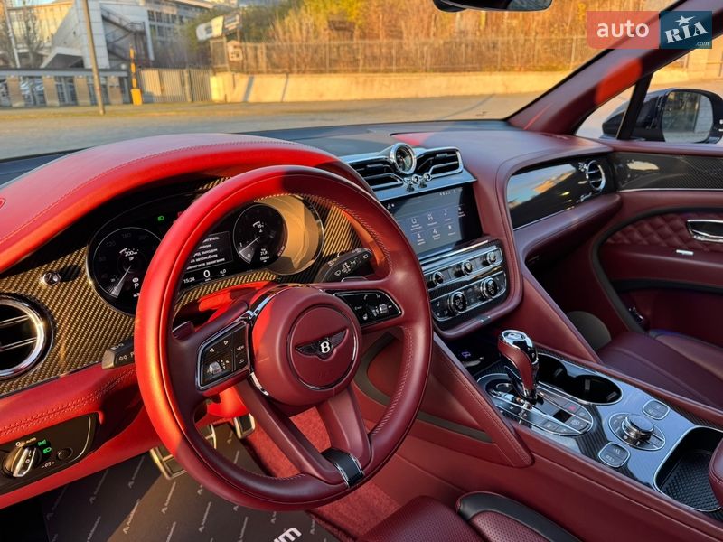 Внедорожник / Кроссовер Bentley Bentayga 2021 в Киеве
